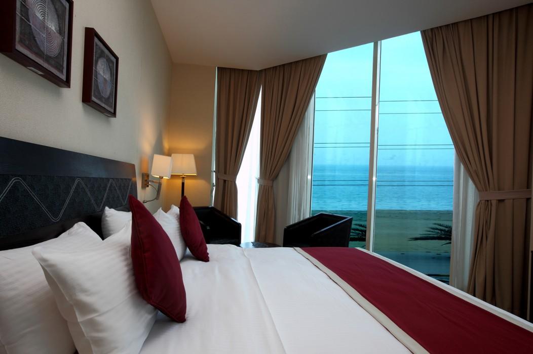 Golden Tulip - Al Jubail Otel Dış mekan fotoğraf