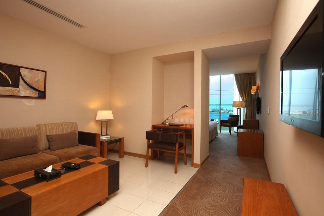 Golden Tulip - Al Jubail Otel Dış mekan fotoğraf