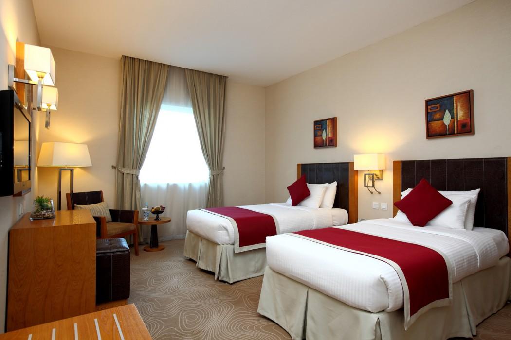 Golden Tulip - Al Jubail Otel Dış mekan fotoğraf