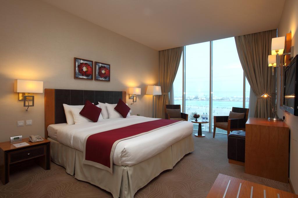 Golden Tulip - Al Jubail Otel Dış mekan fotoğraf