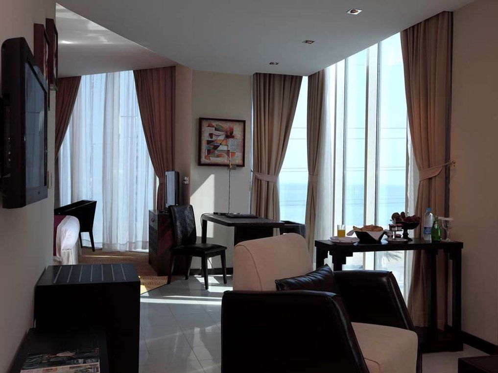 Golden Tulip - Al Jubail Otel Dış mekan fotoğraf