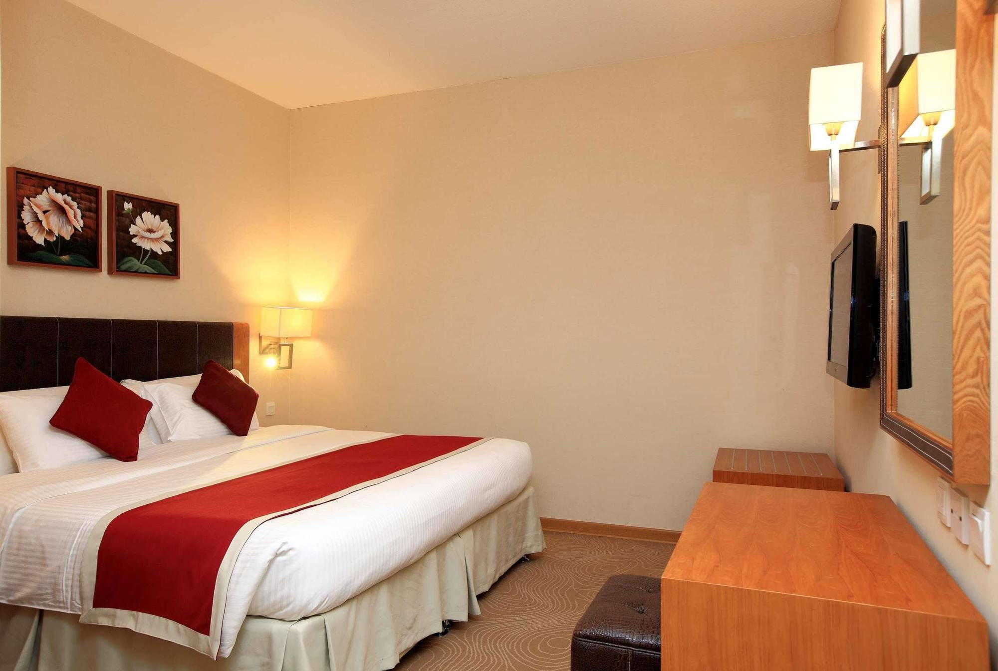 Golden Tulip - Al Jubail Otel Dış mekan fotoğraf