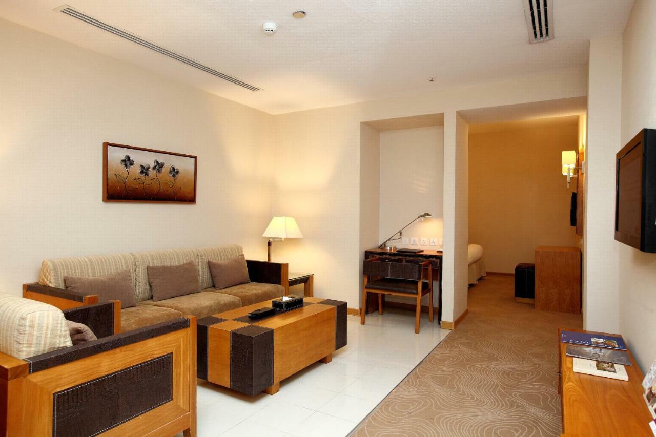 Golden Tulip - Al Jubail Otel Dış mekan fotoğraf